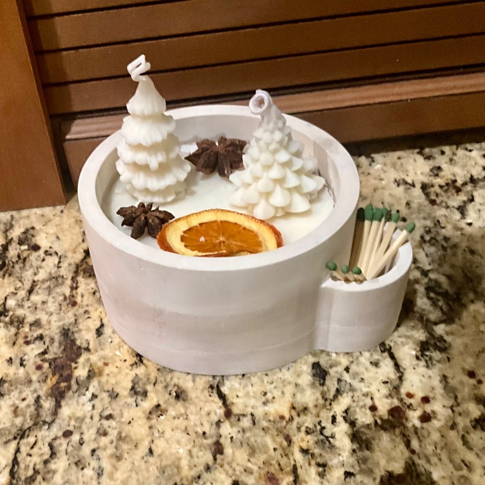 Unique 100% Soy Candle, 3 Wicks & Match Holder, Scented Cinnamon, Apple, Spice